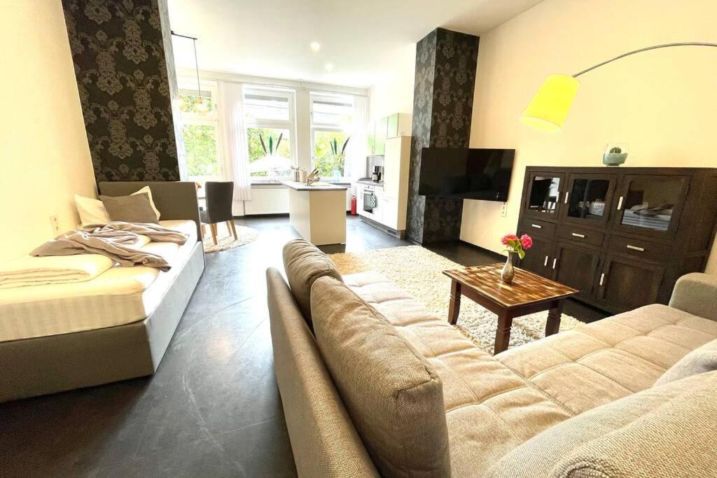 Villa Einhorn: Altstadt Loft Mit Privater Terrasse Goslar Kültér fotó