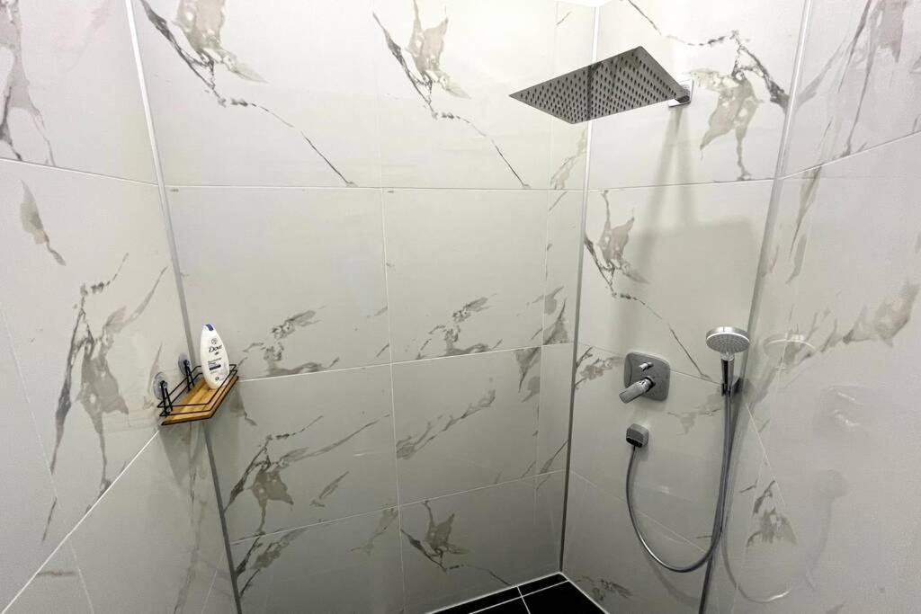 Villa Einhorn: Altstadt Loft Mit Privater Terrasse Goslar Kültér fotó