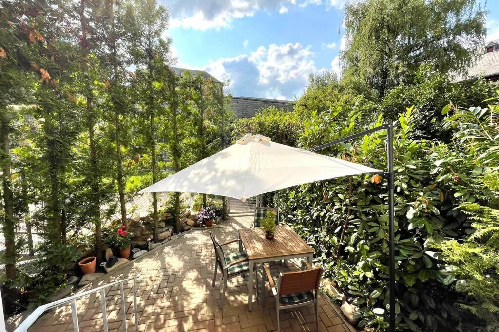 Villa Einhorn: Altstadt Loft Mit Privater Terrasse Goslar Kültér fotó